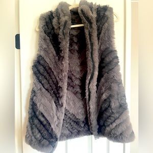 Stella + Lorenzo Faux Fur Vest Size Small
